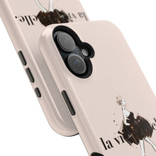 画像をギャラリービューアに読み込む, スマホケース MagSafe Phone Case「La Vie Est Belle」
