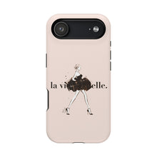 画像をギャラリービューアに読み込む, スマホケース MagSafe Phone Case「La Vie Est Belle」
